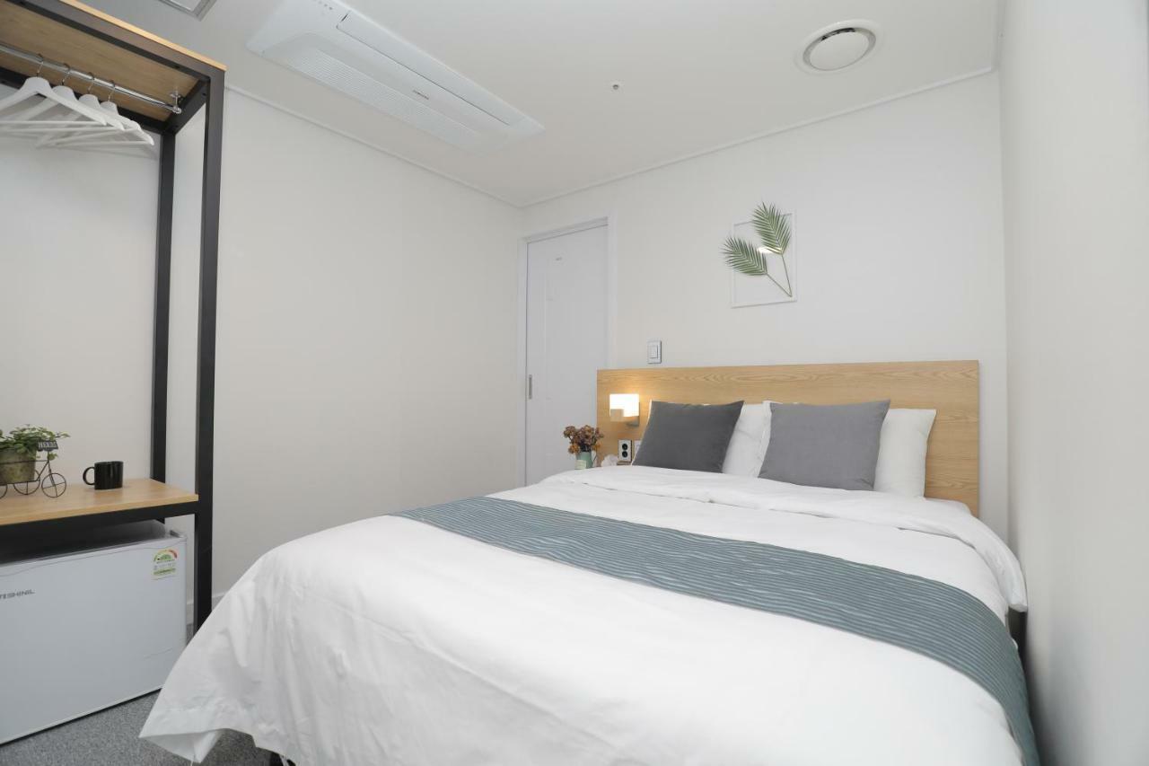 Line Myeongdong Hotel 3*